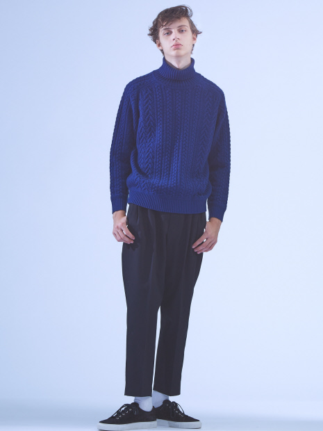 【LANEROSSI】RIB×CROSSKNIT タートルネックニット