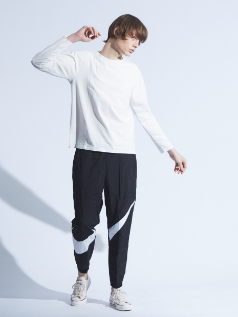 【NIKE】ウーブンパンツ AR9895