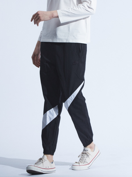 【NIKE】ウーブンパンツ AR9895