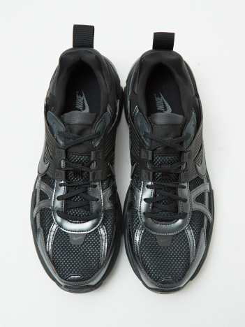 【NIKE】ナイキ V2K ラン スニーカー