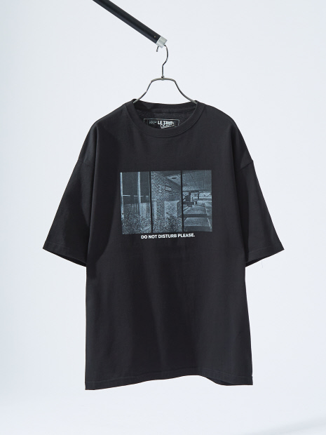 DoNotDisturb グラフィック プリント 半袖Tシャツ/オーバーサイズ/LE TRIO ABAHOUSE