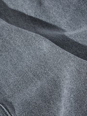 MATERIAL