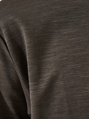 MATERIAL