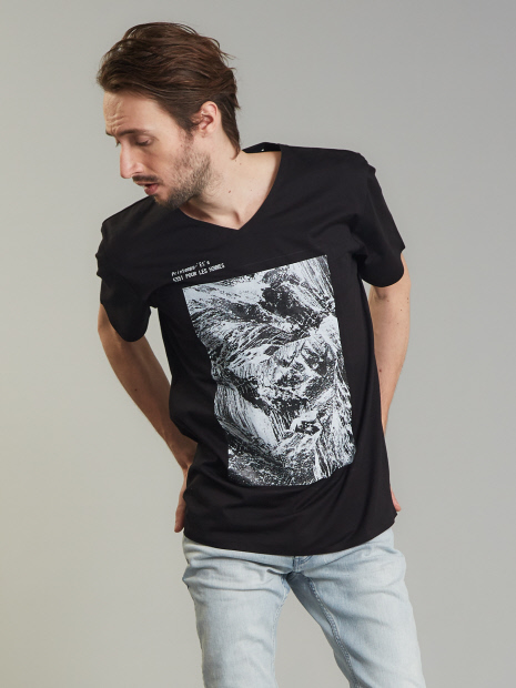 圧着マウンテンTシャツ