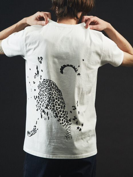 【パンサープリント】VネックTシャツ【予約】