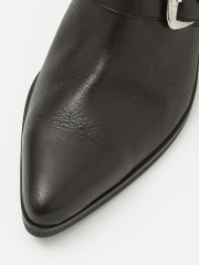 MATERIAL
