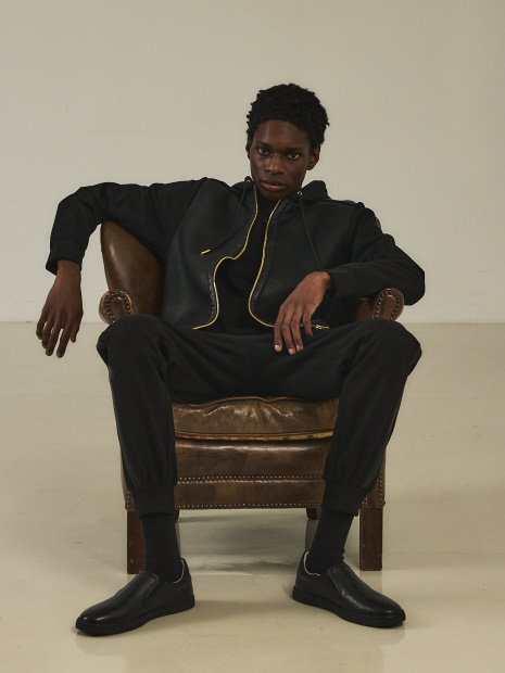 雑誌LEON×5351】スエード ジョガーパンツ / セットアップ対応