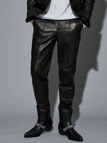 5351POUR LES HOMMES - 【25AW/セットアップ対応】レザー テーパード スラックスパンツ【予約】