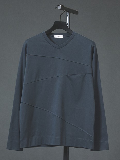 ダーツ 長袖 Tシャツ