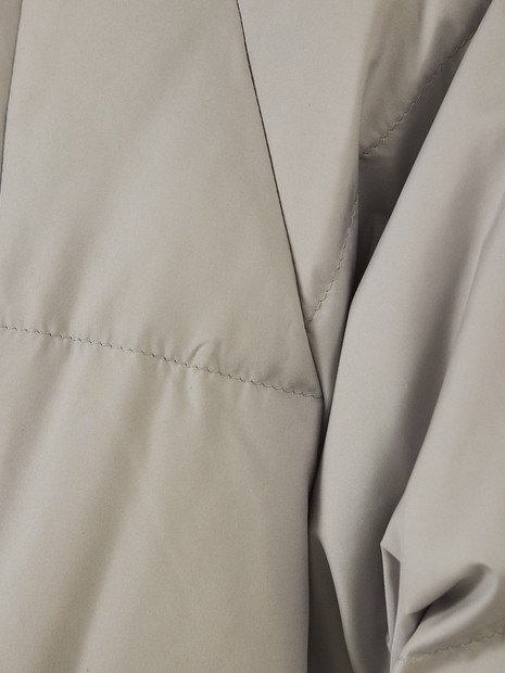 メゾン御用達OLMETEX社のファブリックで仕立てた高品質ショートダウン