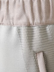 MATERIAL