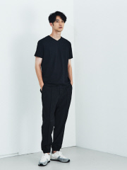 【de aete】DA-S02-0712 デアエテ オーセンティックフィットVネックTシャツ(Triangleバージョン)