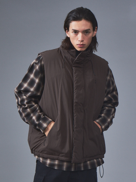 購入時にカタログを貰っており[F.C.Real Bristol] REVERSIBLE DOWN VEST