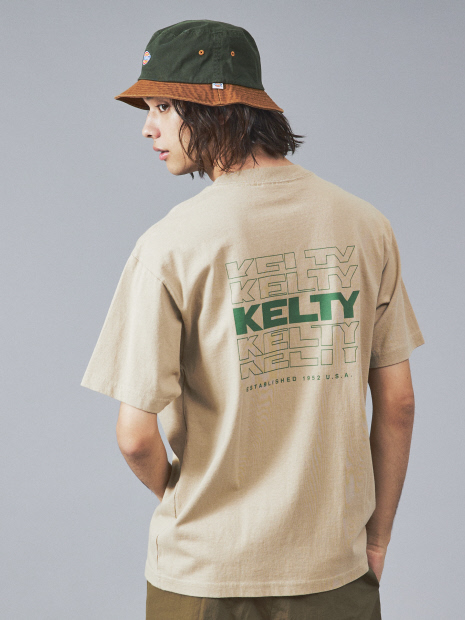 【KELTY / ケルティー】バックタイポロゴプリントTシャツ