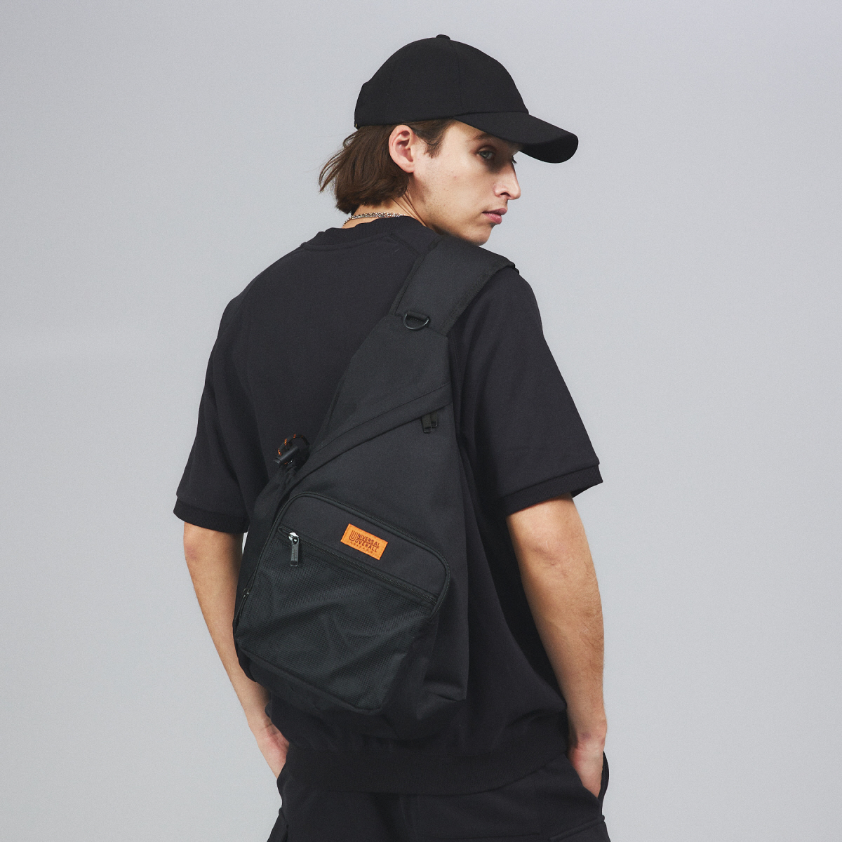 ABAHOUSE - 【UNIVERSALOVERALL / ユニバーサルオーバーオール】 ONE SHOULDER BODY WARA BAG/ビッグボディバッグ【予約】