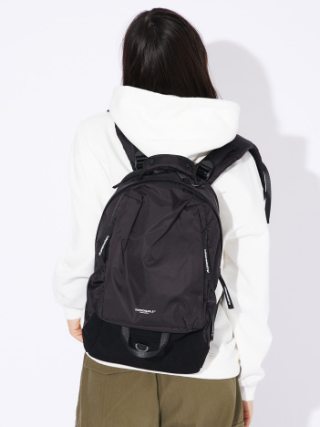 【INDISPENSABLE / インディスペンサブル】BACKPACK TRILL LITE ECONYL/バックパック