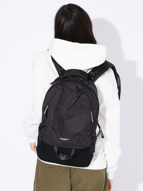 【INDISPENSABLE / インディスペンサブル】BACKPACK TRILL LITE ECONYL/バックパック