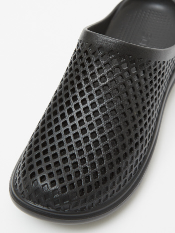 MATERIAL