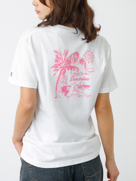 【PARROTT CANVAS/パロットキャンバス】グラフィックTシャツ　デランドホテル/プールサイド/半袖　【WEB限定】