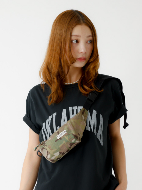 【WILDERNESS EXPERIENCE/ウィルダネスエクスペリエンス】ミニバナナポーチ/ボディバッグ/ユニセックス【WEB限定】
