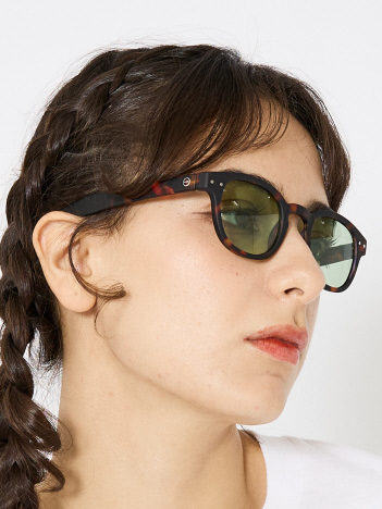 【IZIPIZI/イジピジ】SUN LIGHTCOLOR/Tortoise/サングラス/Light green lenses/ライトグリーンレンズ/ギフト【WEB限定】