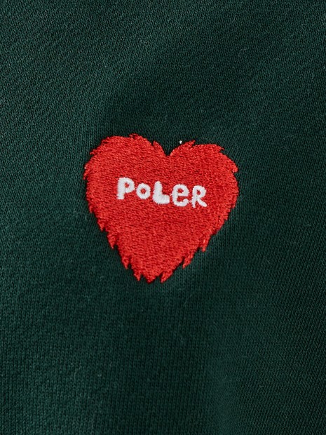 POLER / ポーラー】HEART LOGO EMBROIDERY CREW/ハートロゴ刺繍 クルー