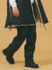 ブラック
