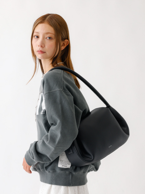 【YArKA/ヤーカ】real leather one shoulder tuck bag/リアルレザー/ワンショルダー/YArKA Y2406BLB52【予約】