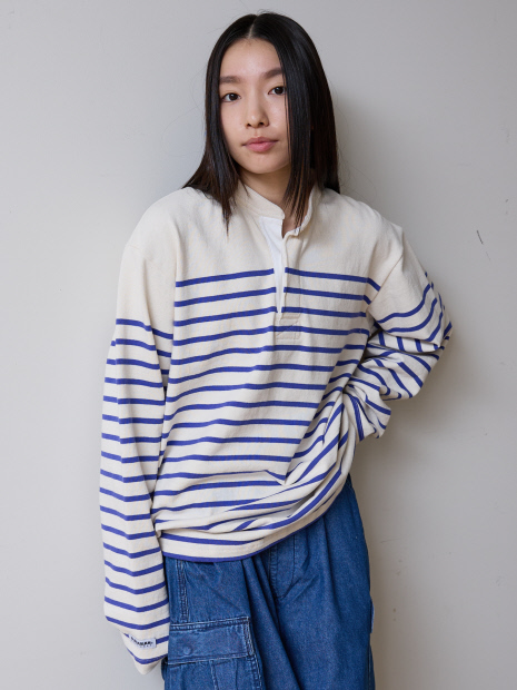 ブルー
