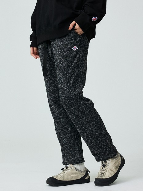 チャコールグレー