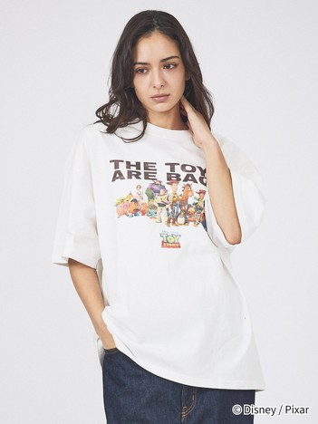 SELECT BY ABAHOUSE (MEN'S) - 【TOY STORY×SCREEN STARS / トイ・ストーリー×スクリーンスターズ】THE TOYS ARE BACK T半袖Tシャツ / ユニセックス【予約】