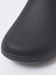 MATERIAL