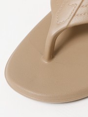 MATERIAL