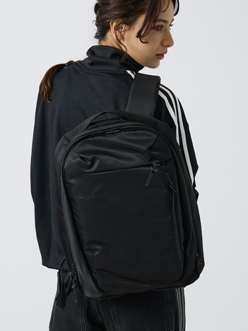 【DsBk / ディーエスビーケー】 SOLID BACKPACK ／デイリーバックパック ／ユニセックス 【WEB限定】
