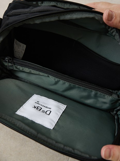 【DsBk / ディーエスビーケー】 RECTANGLE SL ／ショルダーバッグ ／ユニセックス 【WEB限定】