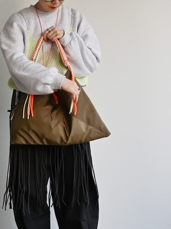 SELECT BY ABAHOUSE (MEN'S) - 【cheek/チーク】ネオンハンドルトライアングルショルダー/C26002/ショルダーバッグ/ユニセックス【WEB限定】