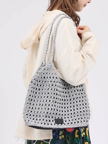 SELECT BY ABAHOUSE (Ladie's) - 【Swaraj /スワラージ】手編みのメタリックマクラメ・ショルダーバッグ/キラキラ/【予約】