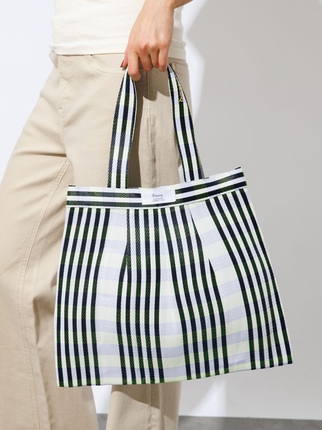 【Swaraj /スワラージ】タックチュールトートバッグ/光沢