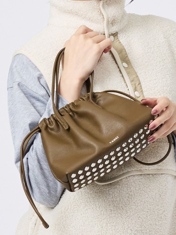 SELECT BY ABAHOUSE (Ladie's) - 【YAHKI】YH-827 HAND BAG/巾着バッグ/スタッズ/レザーバッグ/牛革/ギフト【WEB限定】【予約】