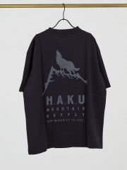 スピーク フォー
『H.A.K.U. MOUNTAIN SUPPLY』 WOLF ロゴプリント Tシャツ
