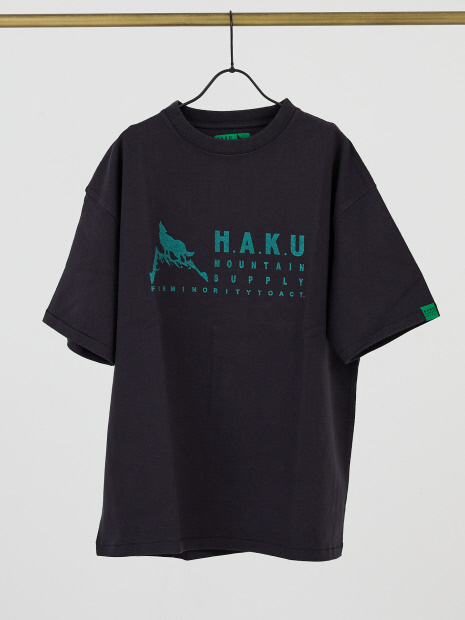 HAKU FRONT ロゴプリント Tシャツ