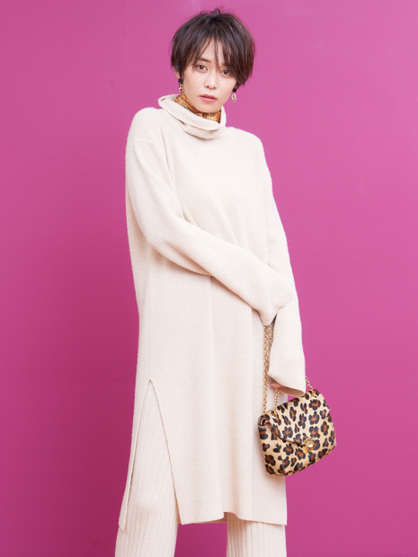 畦ロングスリットニット