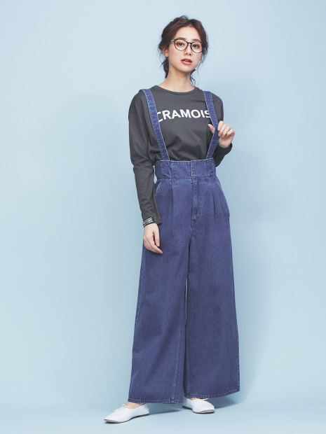 ロゴ入りロングTシャツ