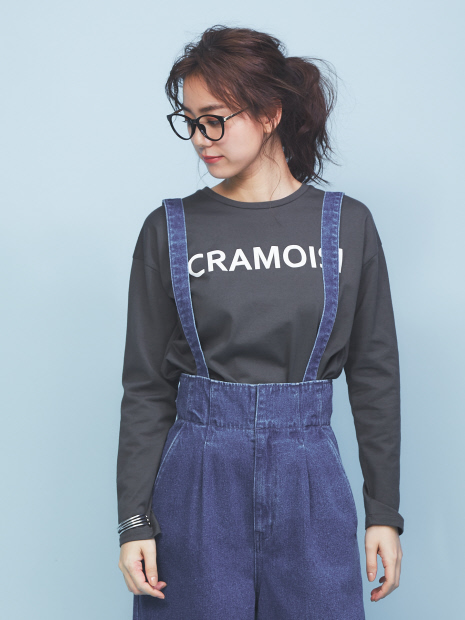 ロゴ入りロングTシャツ