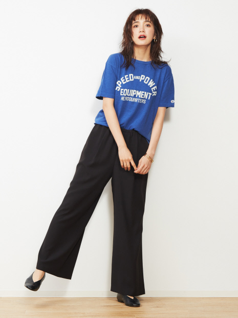 【Champion】クルーネックロゴTシャツ