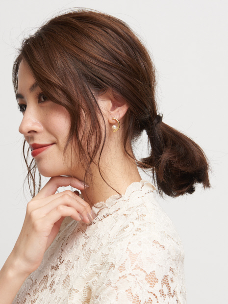Caline Paris crescentパールピアス