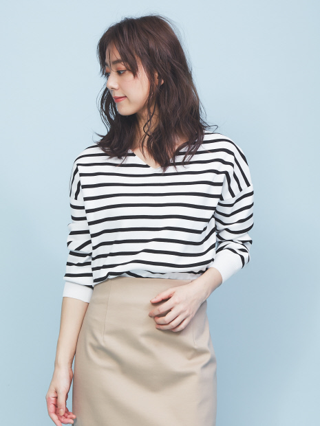 【新色ラベンダー登場】Vネックストレッチニット