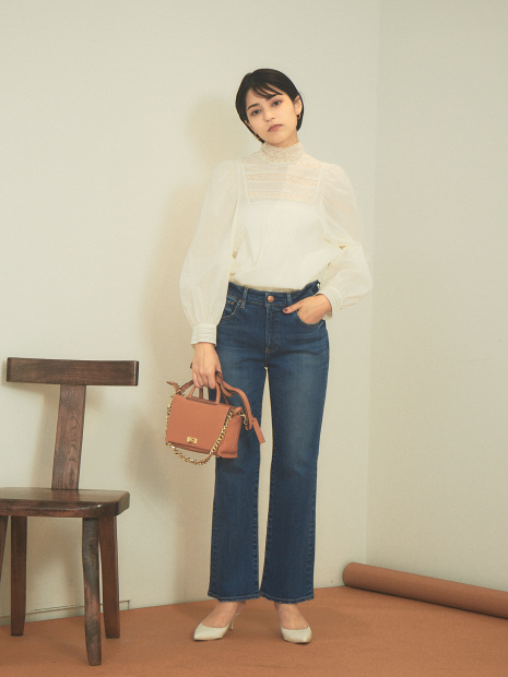 【CLUNY LACE】レースハネックブラウス