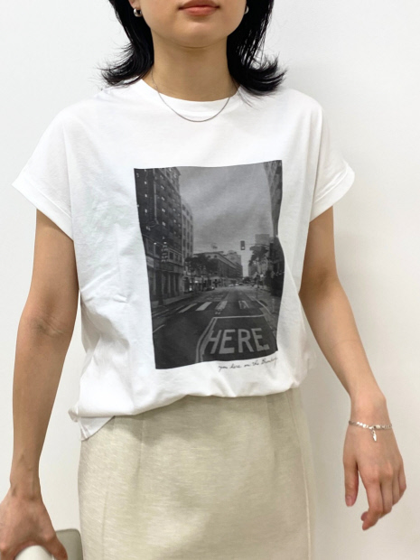 【MICA&DEAL /マイカアンドディール】 cityフォトプリントTシャツ