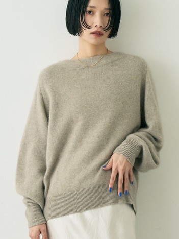 ラクーン混ボトルネックニットプルオーバー